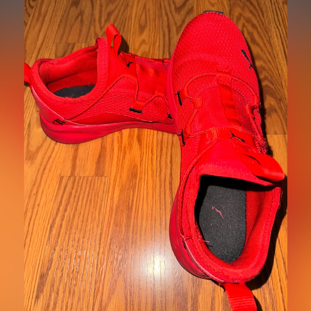 Men’s Puma slip on shoes
